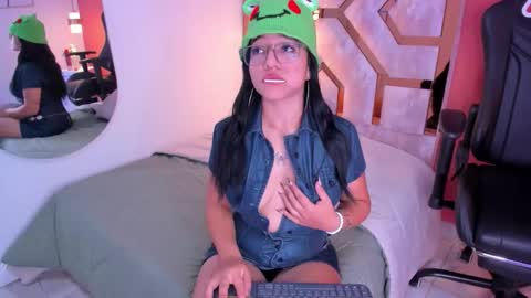 Snapshot of billie_jhonson_ chatting on 11/15/25, 04:10 Billie online show from 11/15/25, 04:10