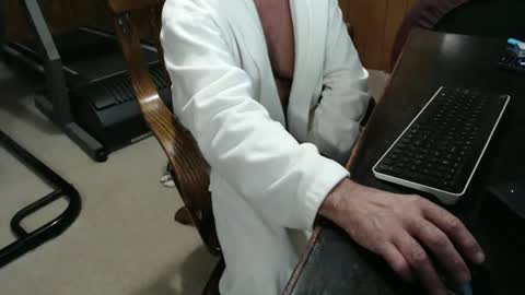 Snapshot of billy471 chatting on 01/17/25, 04:04 billy471 online show from 01/17/25, 04:04