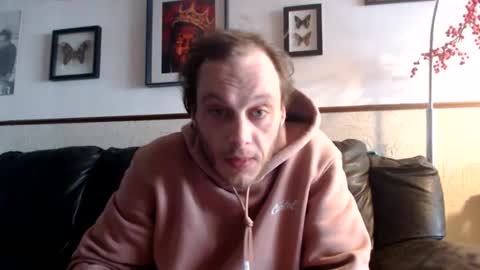 Billy FingerCut online show from 03/10/25, 07:42