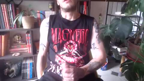 Billy FingerCut online show from 10/04/25, 09:40