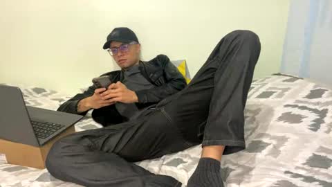 billy_magteo online show from 08/05/26, 06:33