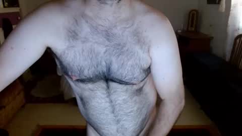Snapshot of bilmapiedradura chatting on 09/13/25, 03:56 Bill online show from 09/13/25, 03:56