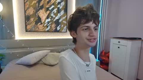 Snapshot of bimbo_boy_ chatting on 06/11/26, 03:21 Bimbo boy online show from 06/11/26, 03:21