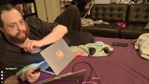 Snapshot of bimbokitten666 chatting on 03/04/25, 04:06 Danny online show from 03/04/25, 04:06