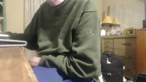 Snapshot of bimbttm chatting on 01/28/25, 01:39 Bimbttm online show from 01/28/25, 01:39