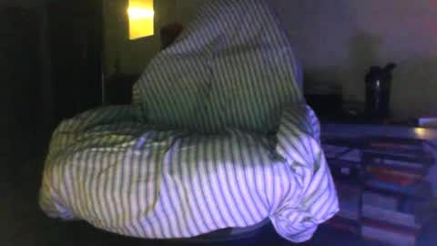 Snapshot of binder2122 chatting on 07/25/26, 08:01 binder2122 online show from 07/25/26, 08:01