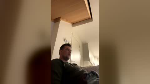 Snapshot of bingeling123 chatting on 03/13/26, 10:49 bingeling123 online show from 03/13/26, 10:49