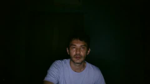 Snapshot of binhodm1 chatting on 12/22/25, 05:15 binhodm1 online show from 12/22/25, 05:15