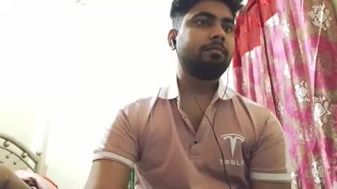 Snapshot of birbikrom104 chatting on 11/12/25, 07:53 birbikrom104 online show from 11/12/25, 07:53