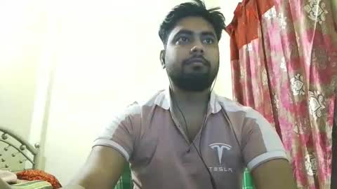 Snapshot of birbikrom104 chatting on 11/13/25, 05:56 birbikrom104 online show from 11/13/25, 05:56