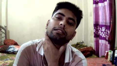 Snapshot of birbikrom104 chatting on 06/18/26, 11:47 birbikrom104 online show from 06/18/26, 11:47