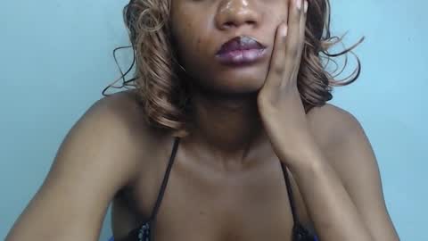 Snapshot of birdiexxslut chatting on 11/21/25, 07:23 birdiexxslut online show from 11/21/25, 07:23