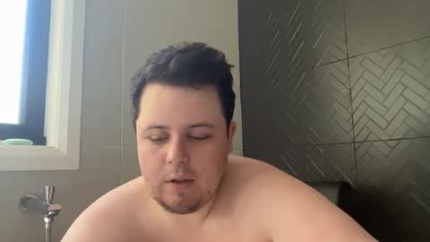 Snapshot of bisexualchubbyboy chatting on 12/29/24, 06:14 james online show from 12/29/24, 06:14