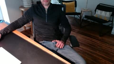 Snapshot of bisexy_man chatting on 02/18/26, 04:14 bisexy_man online show from 02/18/26, 04:14