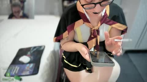 Snapshot of bisexyeliz35 chatting on 12/19/25, 02:13 bisex woman online show from 12/19/25, 02:13