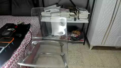 bisex woman online show from 06/28/26, 08:26