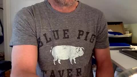 Snapshot of bisonbar chatting on 02/03/25, 03:49 BisonBar online show from 02/03/25, 03:49