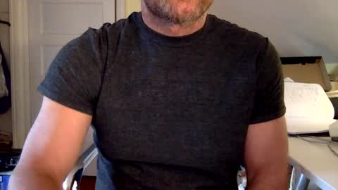 Snapshot of bisonbar chatting on 02/07/25, 07:06 BisonBar online show from 02/07/25, 07:06