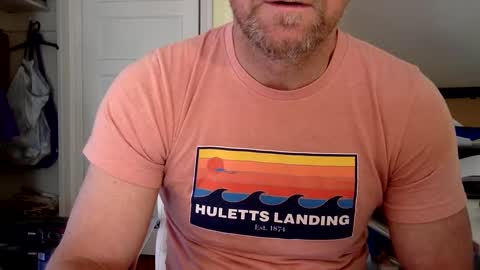 Snapshot of bisonbar chatting on 02/23/25, 04:13 BisonBar online show from 02/23/25, 04:13