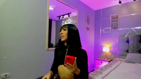 Snapshot of bitch_capelli chatting on 10/03/25, 04:09 .. .. online show from 10/03/25, 04:09