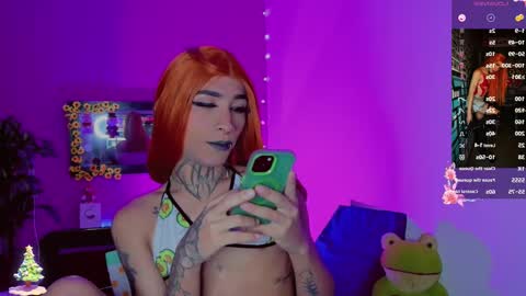 Snapshot of bitch_capelli chatting on 11/28/25, 02:58 .. .. online show from 11/28/25, 02:58