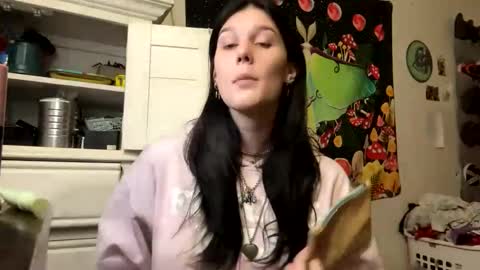 bitchesinthebasement online show from 12/25/24, 10:16