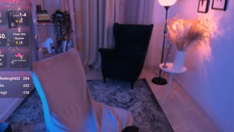 Snapshot of bitchofsun chatting on 12/30/24, 02:20 Nana online show from 12/30/24, 02:20