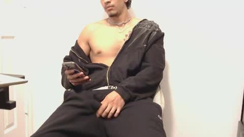 bitix00 online show from 04/02/26, 04:43