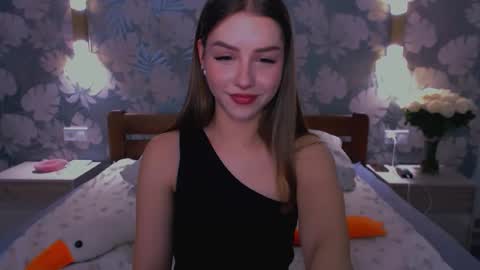 Snapshot of bitter__peach chatting on 04/27/26, 05:33 Margo online show from 04/27/26, 05:33