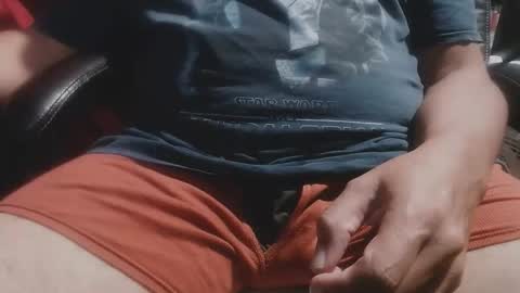 Snapshot of bjlonely7 chatting on 12/23/25, 03:48 bjlonely7 online show from 12/23/25, 03:48