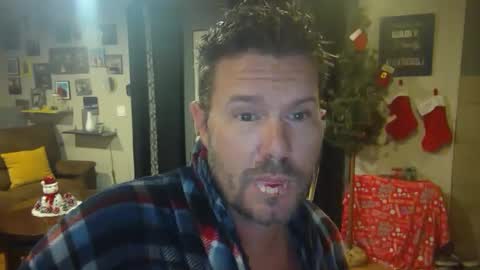 Snapshot of bjvibez chatting on 12/20/24, 03:25 Brock Jess Thunderlink online show from 12/20/24, 03:25