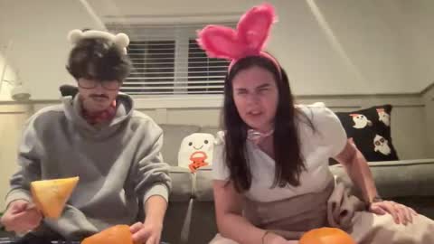 Snapshot of bkws985 chatting on 10/29/25, 11:39 bkws985 online show from 10/29/25, 11:39