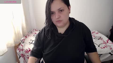 Monica online show from 10/10/25, 07:46