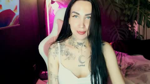 Snapshot of blablablablagirl chatting on 05/28/26, 09:45 blablablablagirl online show from 05/28/26, 09:45
