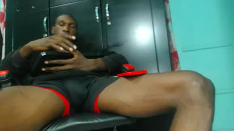 maquina online show from 10/12/25, 01:15