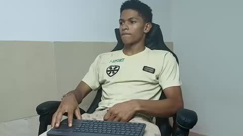 black__twink online show from 03/17/26, 07:17