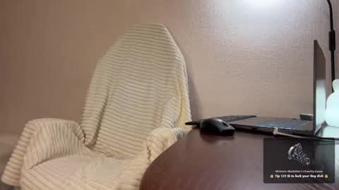 Alexandra online show from 04/25/26, 05:32