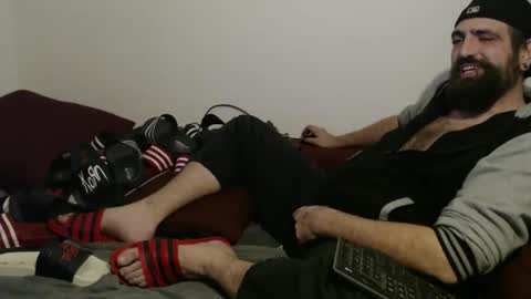 Snapshot of black_beard_slides chatting on 11/16/25, 05:46 black_beard_slides online show from 11/16/25, 05:46