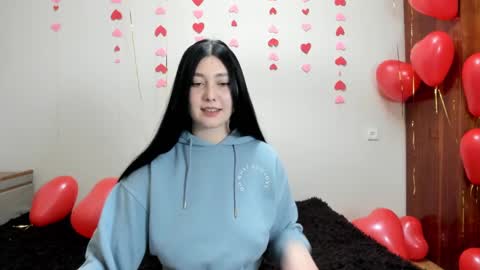 Snapshot of black_berry_bla_ck chatting on 02/19/25, 12:22 black_berry_bla_ck online show from 02/19/25, 12:22