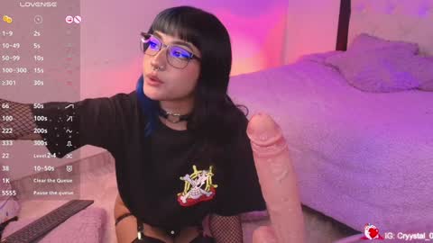 Snapshot of black_cryystal chatting on 02/04/25, 02:10 Crystal3 online show from 02/04/25, 02:10