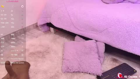 Snapshot of black_cryystal chatting on 02/14/25, 06:19 Crystal3 online show from 02/14/25, 06:19