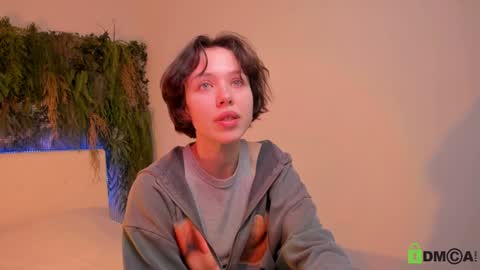 Jenny online show from 01/25/25, 04:35