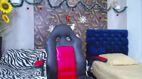 black_king_241 online show from 11/28/25, 02:58