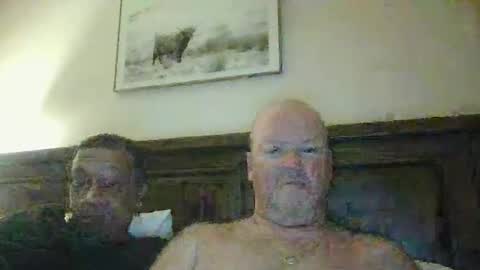 Snapshot of black_n_white4 chatting on 12/14/24, 12:44 black_n_white4 online show from 12/14/24, 12:44