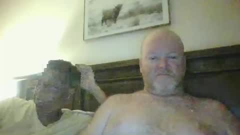 Snapshot of black_n_white4 chatting on 01/21/25, 10:41 black_n_white4 online show from 01/21/25, 10:41