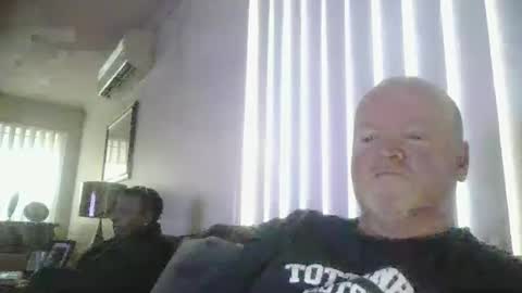 Snapshot of black_n_white4 chatting on 03/04/25, 08:24 black_n_white4 online show from 03/04/25, 08:24