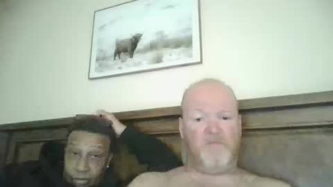 Snapshot of black_n_white4 chatting on 12/13/25, 11:43 black_n_white4 online show from 12/13/25, 11:43