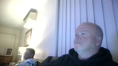Snapshot of black_n_white4 chatting on 08/09/26, 10:42 black_n_white4 online show from 08/09/26, 10:42