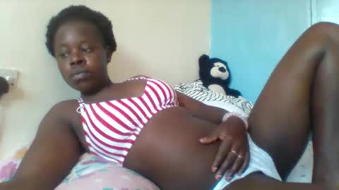 Snapshot of black_naughty900 chatting on 11/01/25, 07:32 black_naughty900 online show from 11/01/25, 07:32