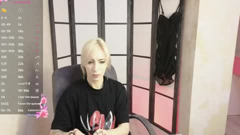 Emily online show from 04/22/26, 08:28